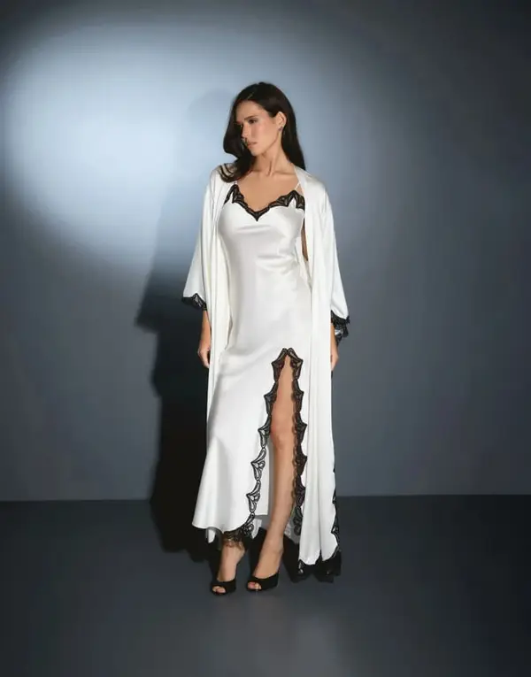 Nelle Long Slip Ivory/Black | Agent Provocateur